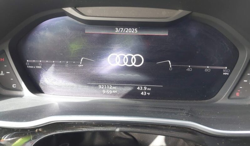 
								2021 Audi Q3 full									
