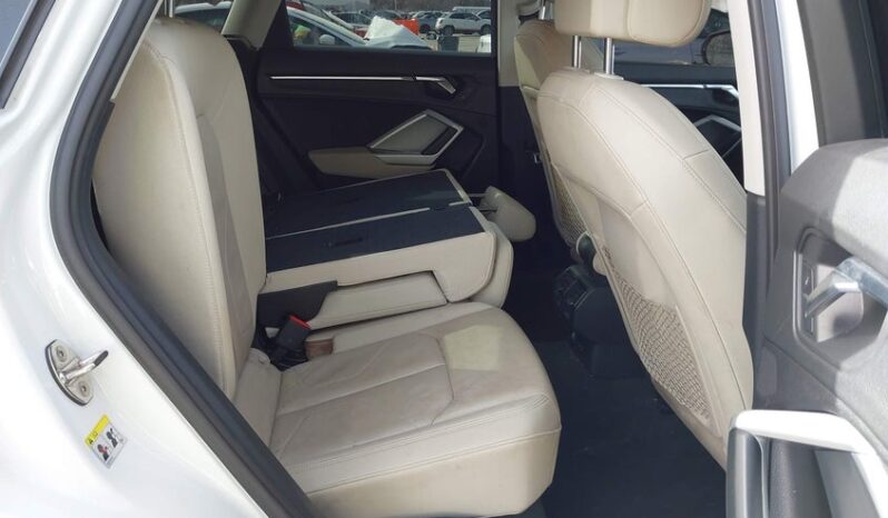
								2021 Audi Q3 full									