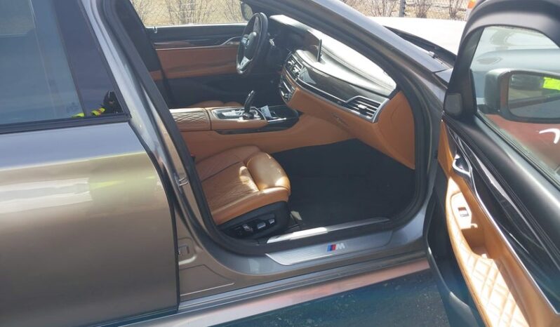 
								2020 BMW 750i full									