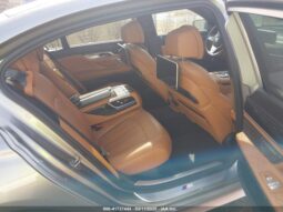 
										2020 BMW 750i full									