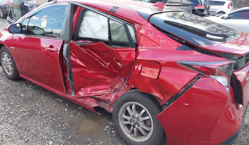 
								2016 Toyota Prius full									