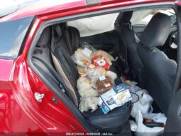 
										2016 Toyota Prius full									