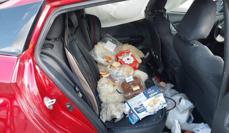 
								2016 Toyota Prius full									