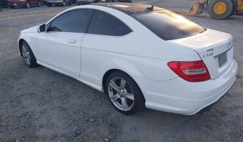 
								2013 Mercedes-benz C 250 full									
