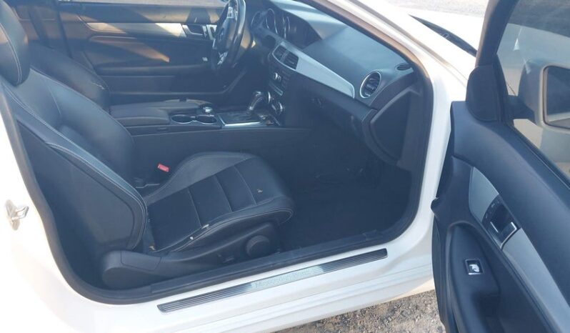 
								2013 Mercedes-benz C 250 full									