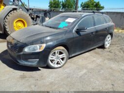 
										2015 Volvo V60 full									