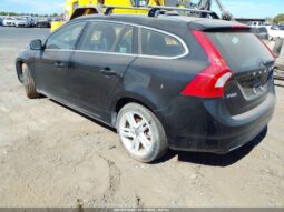 
										2015 Volvo V60 full									