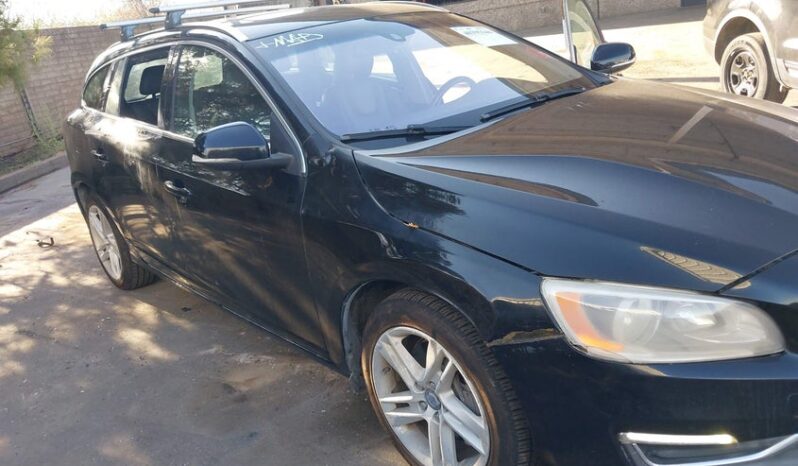 
								2015 Volvo V60 full									