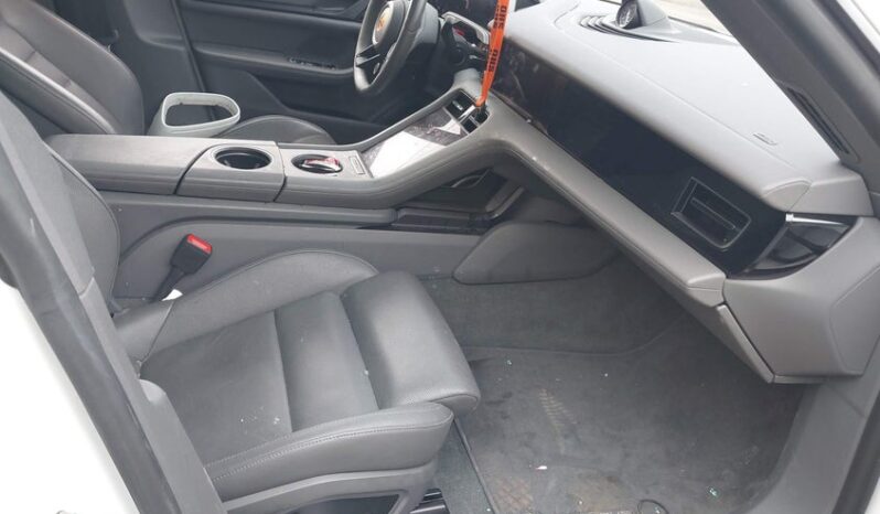
								2021 Porsche Taycan full									
