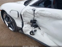 
										2021 Porsche Taycan full									