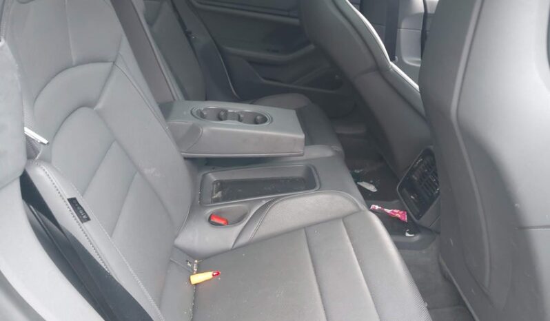
								2021 Porsche Taycan full									