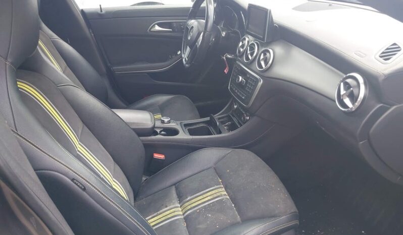 
								2014 Mercedes-benz Cla 250 full									