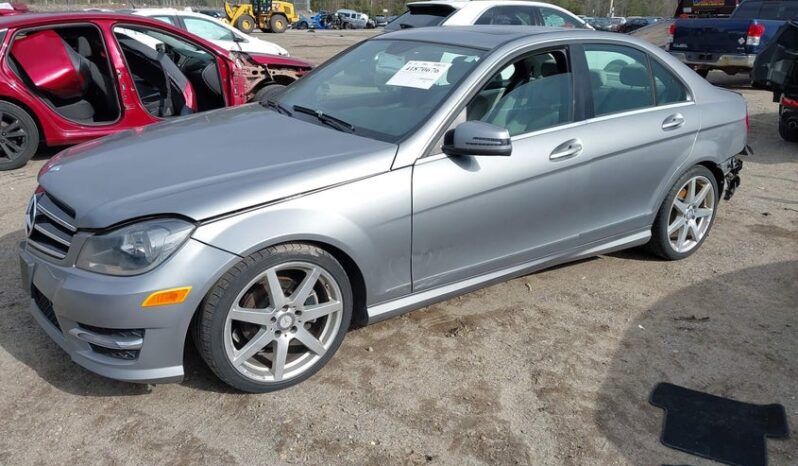 
								2014 Mercedes-benz C 250 full									