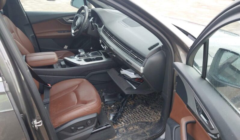 
								2018 Audi Q7 full									