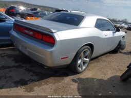 
										2012 Dodge Challenger full									
