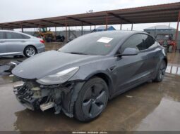 
										2022 Tesla Model 3 full									