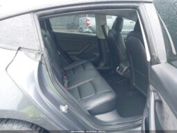 
										2022 Tesla Model 3 full									