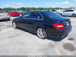
										2012 Mercedes-benz C 250 full									