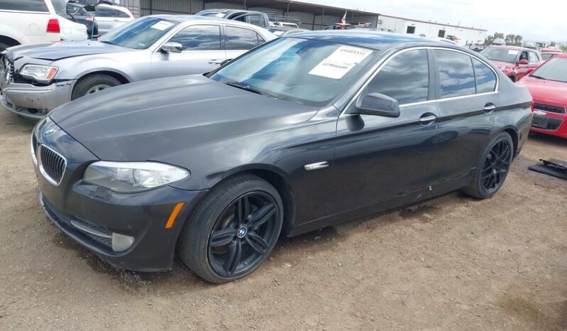 
								2013 BMW 5 series full									