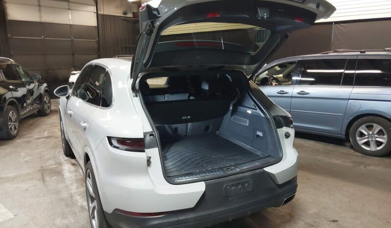 
								2024 Porsche Cayenne full									