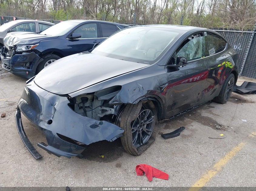 2025 Tesla Model y
