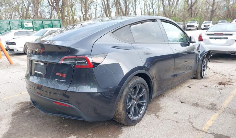 
								2025 Tesla Model y full									