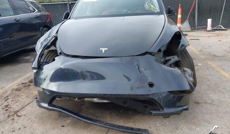 
								2025 Tesla Model y full									