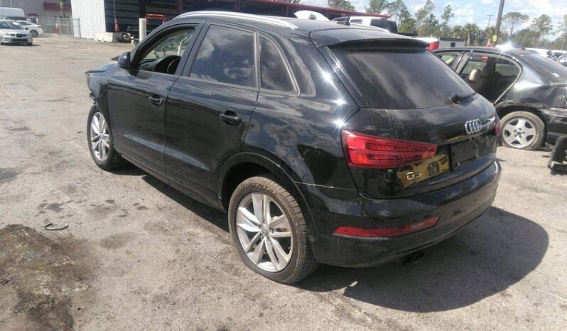 
								2017 Audi Q3 full									
