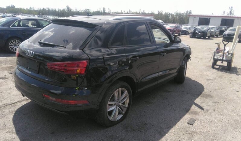 
								2017 Audi Q3 full									