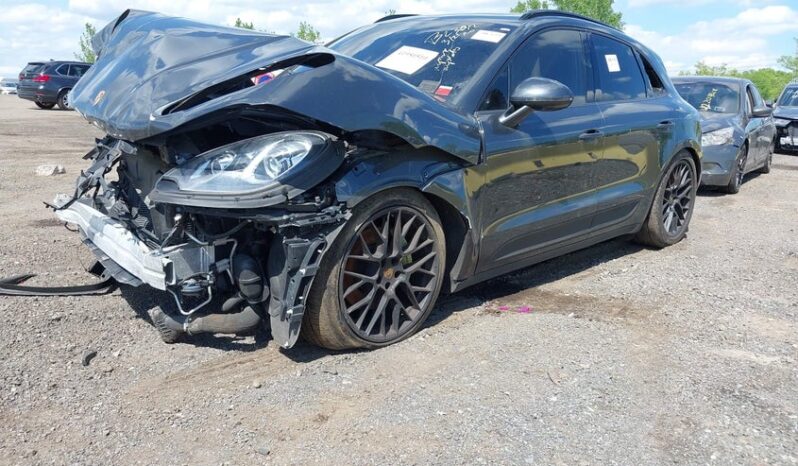 
								2018 Porsche Macan full									