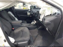 
										2017 Toyota Prius full									