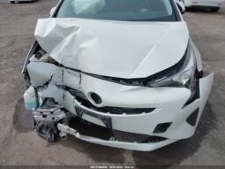 
										2017 Toyota Prius full									