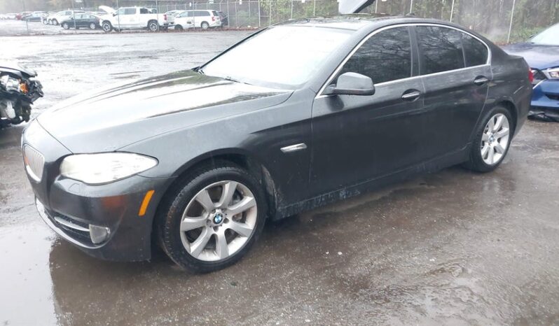 
								2013 BMW 5 series full									