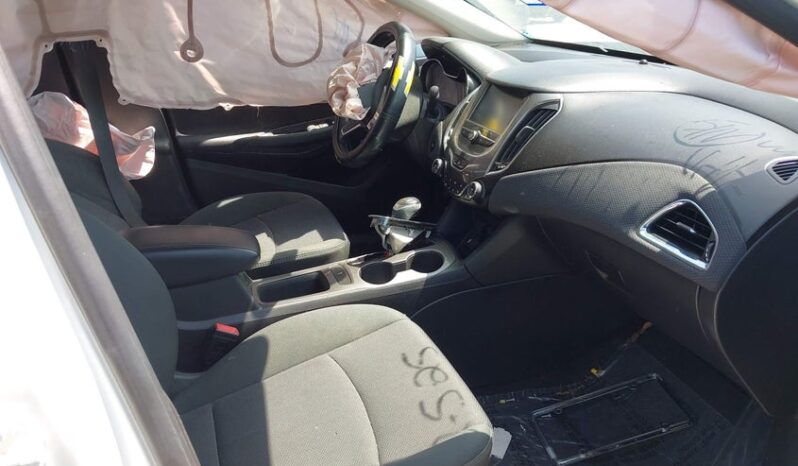 
								2018 Chevrolet Cruze full									