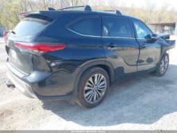 
										2021 Toyota Highlander full									