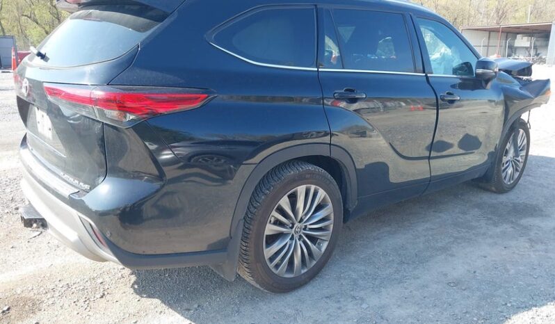 
								2021 Toyota Highlander full									