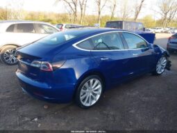 
										2018 Tesla Model 3 full									