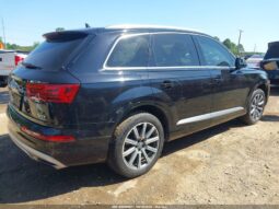 
										2017 Audi Q7 full									