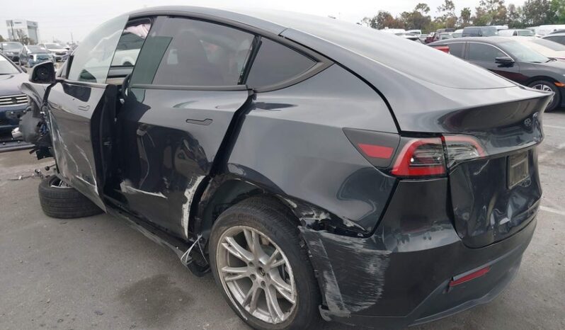 
								2024 Tesla Model y full									