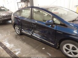 
										2012 Toyota Prius full									