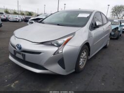 
										2016 Toyota Prius full									