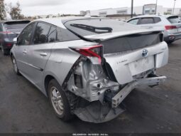 
										2016 Toyota Prius full									