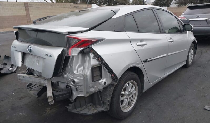 
								2016 Toyota Prius full									