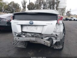 
										2016 Toyota Prius full									