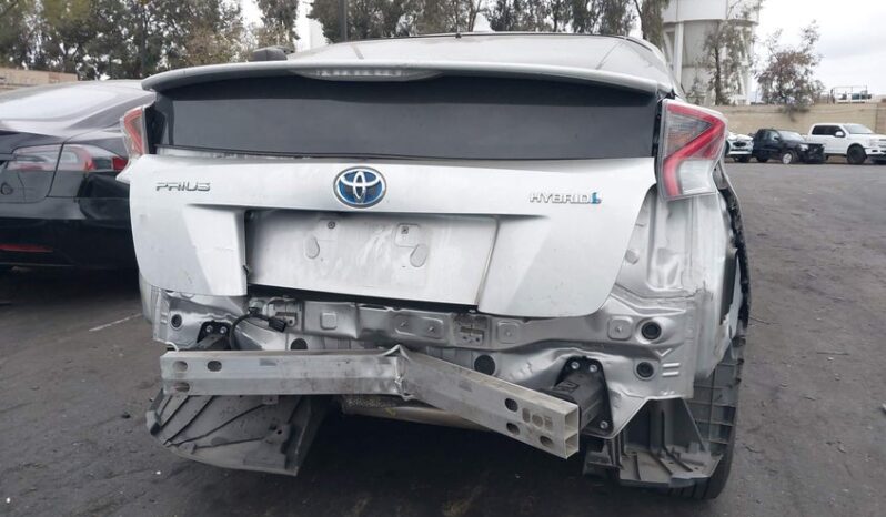 
								2016 Toyota Prius full									