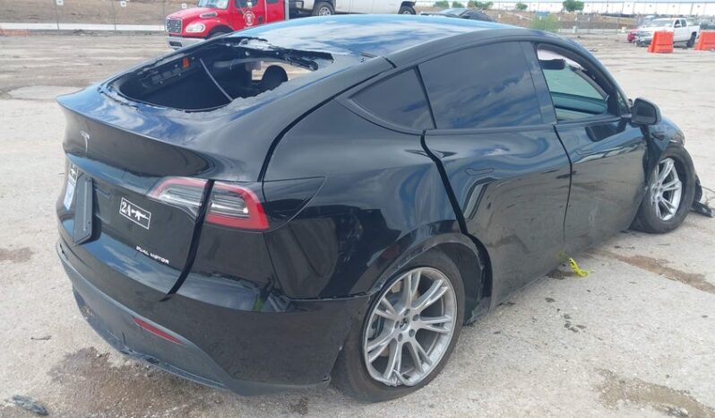 
								2024 Tesla Model y full									