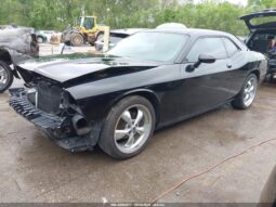 
										2013 Dodge Challenger full									