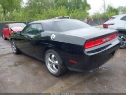 
										2013 Dodge Challenger full									
