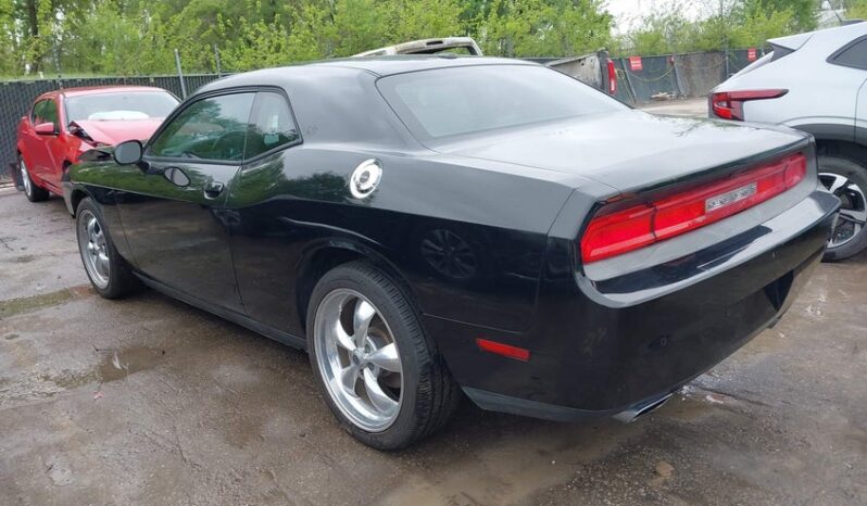 
								2013 Dodge Challenger full									