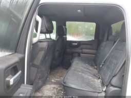 
										2022 Chevrolet Silverado full									
